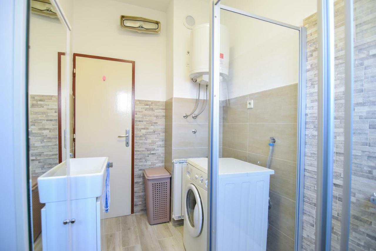F-Holiday Apartment Zadar Extérieur photo